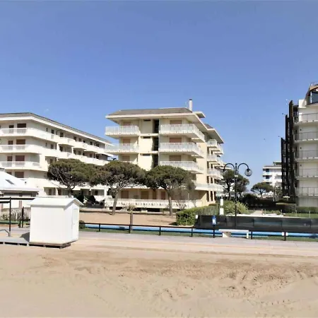 In 25357 Apartment *