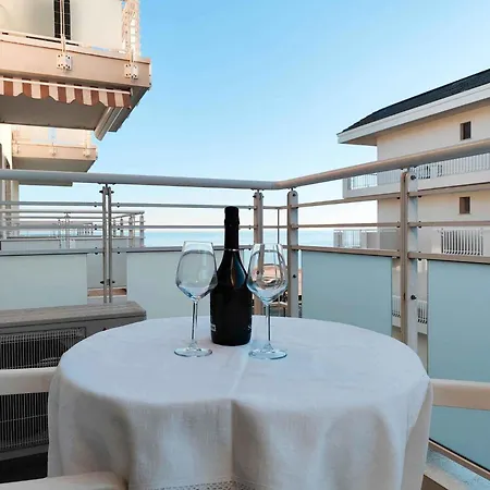 In 25357 Lido di Jesolo