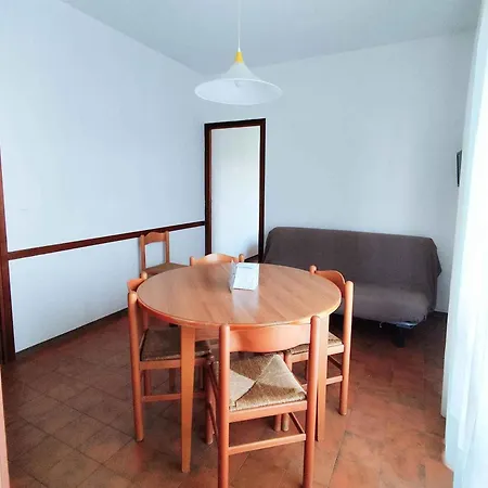 In 25357 Apartment *